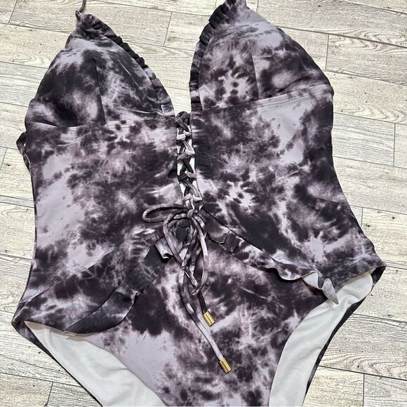 NWOT TIE DYE LACE UP RUFFLE TRIM PLUNGING HALTER PADDED ONE PIECE SWIMSUIT LARGE - Picture 5 of 12